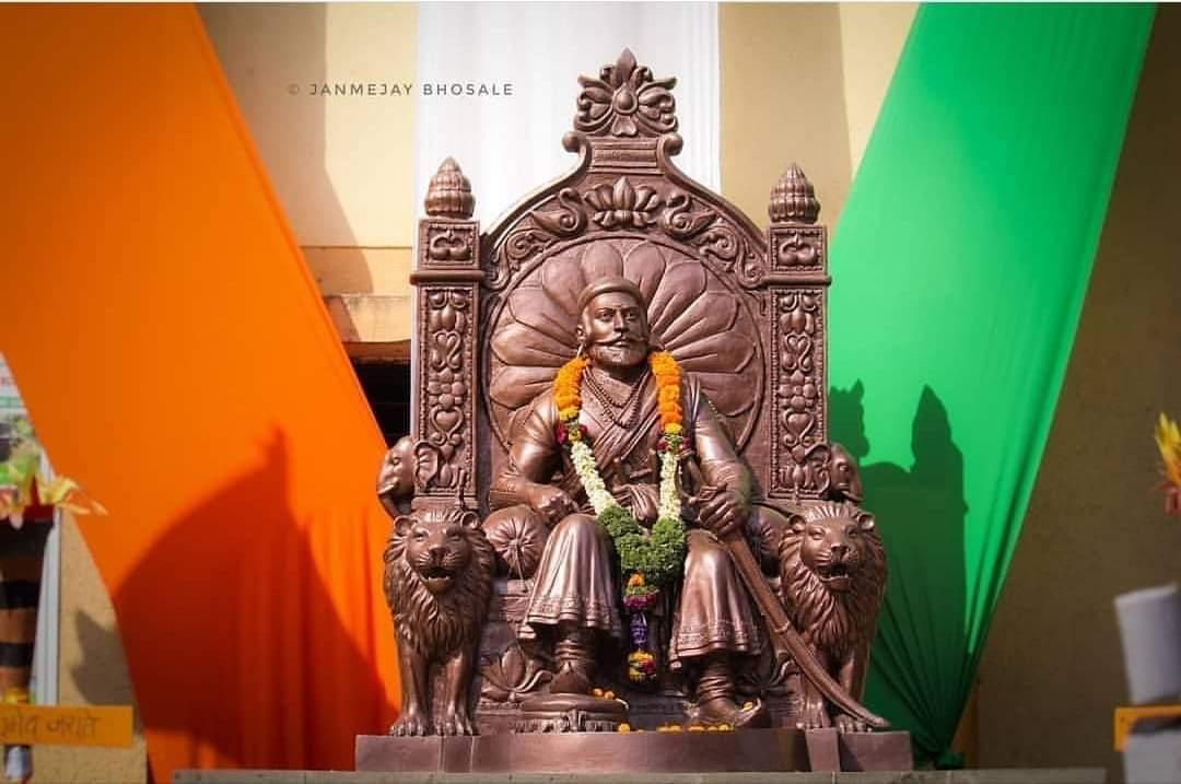 दिल्लीच्या तख्ताला आव्हान देणार आणि भविष्यात त्याच पालकत्व घेणार तख्त महाराष्ट्राच्या मातीत उभं राहतं होत......🚩