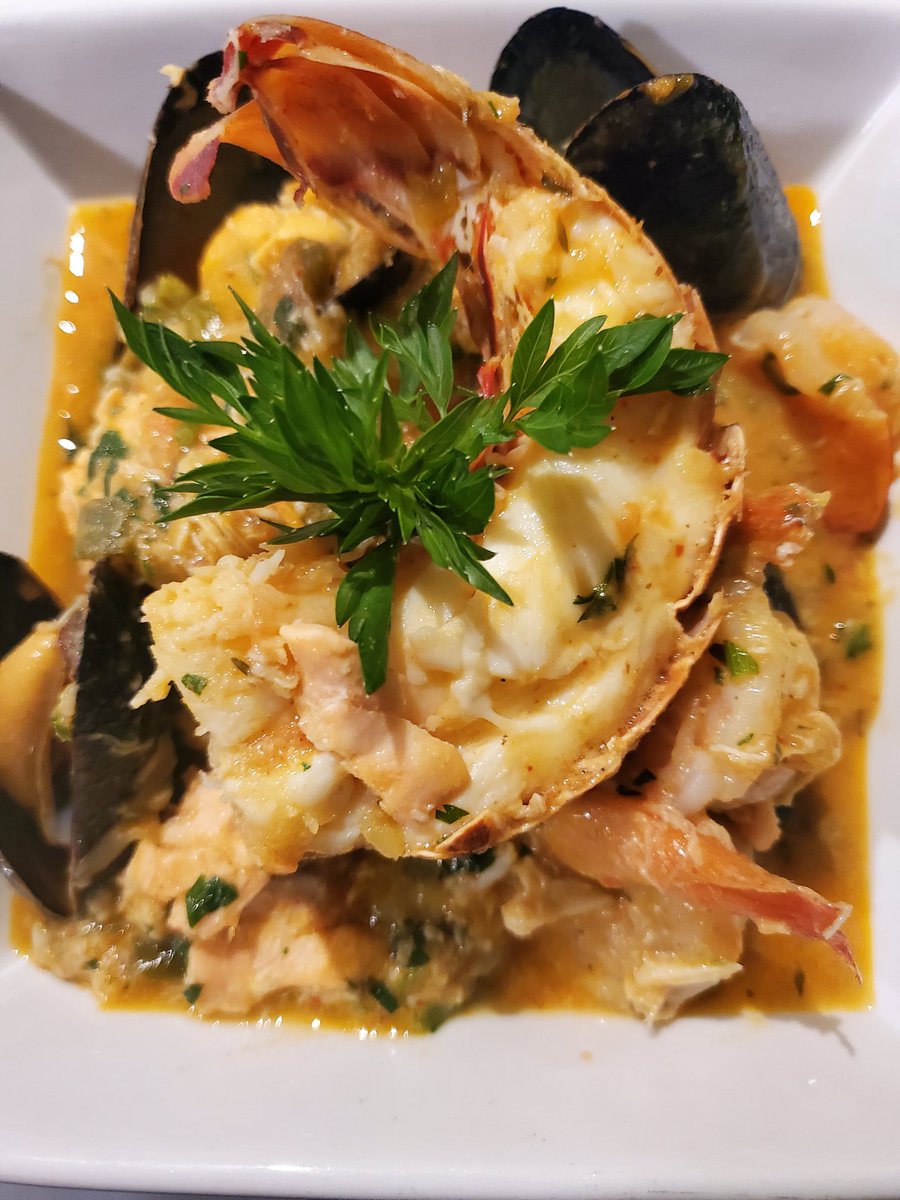 ChefIrie's tweet photo. Let's have some lunch. Want some? DM us. #Bookchefirie #PrivateChef #TasteTheIsland #Thairedcurry #LetMeCaterYourEvent #ChefIrie #ChefIrieSpice #CookingWithChefIrie #FoodOnFiyah #JamaicanChef #CookingWithLove #HealthyMeal #CookbookAuthor #CreateTVChannel #TasteTheIslandCookbook https://t.co/xKdfhBm4Rq