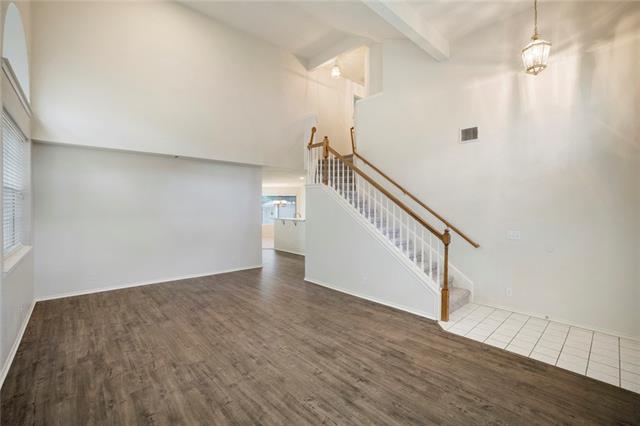 HellmannRealty's tweet image. 1103 Stepp Cv is a $339,000, 2,190 square foot, 4 bedroom, 3.0 bath home on a 0.20 acre lot located in Cedar Park, TX.

Contact me for information and questions: nicole.hellmann@avorealty.com

Phone: (512) 768-2673

#ATX #ATXHomes #AustinTexas #Austin #Texas #CedarPark