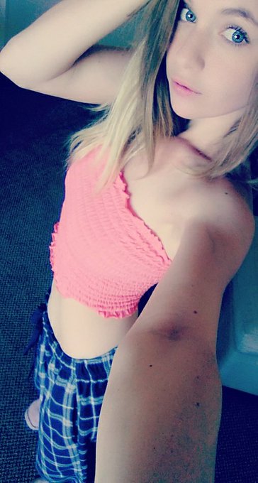 #sexting #boobs #ass Pajama party! Who wants to strip them off me?! https://t.co/N4USi4IfIv<a href="/tag/sexting"class="tags">#sexting</a><a href="/tag/boobs"class="tags">#boobs</a><a href="/tag/ass"class="tags">#ass</a>