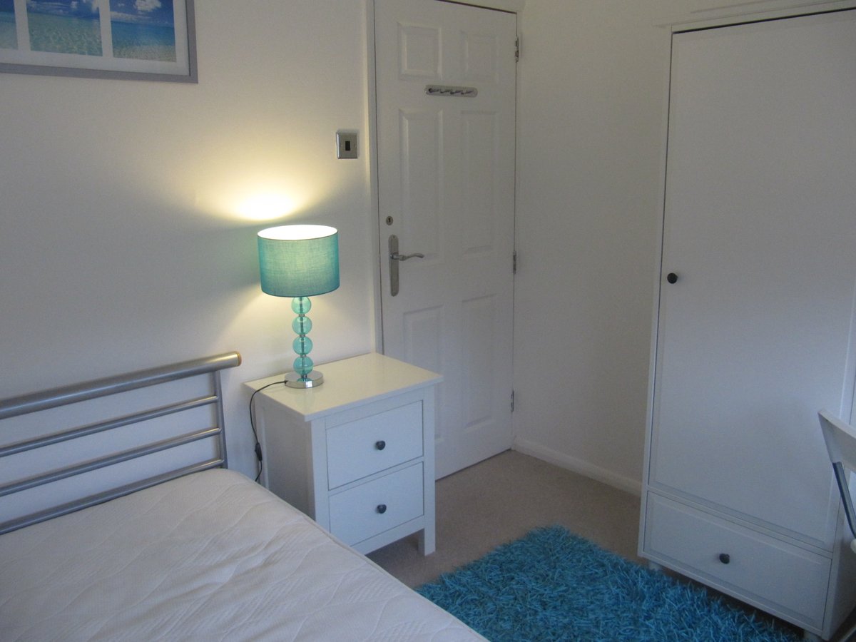 This contemporary ground floor room will be coming available at the end of the month in Send, Surrey. #countyrooms