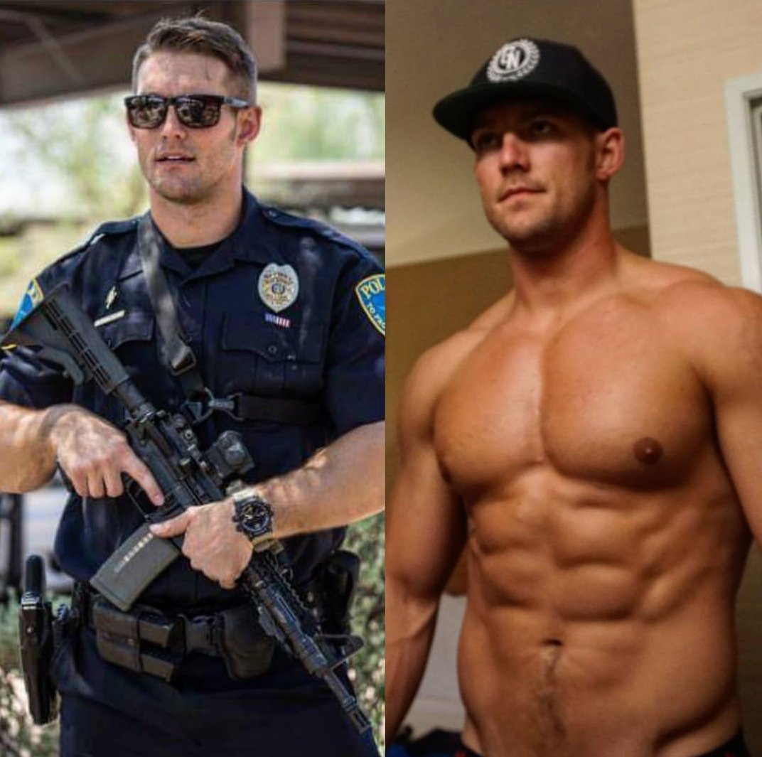 fitstuds1's tweet image. Police brutality is real, ya'll 🤷‍♂️😏 #armedforcesday #policemen #muscletop