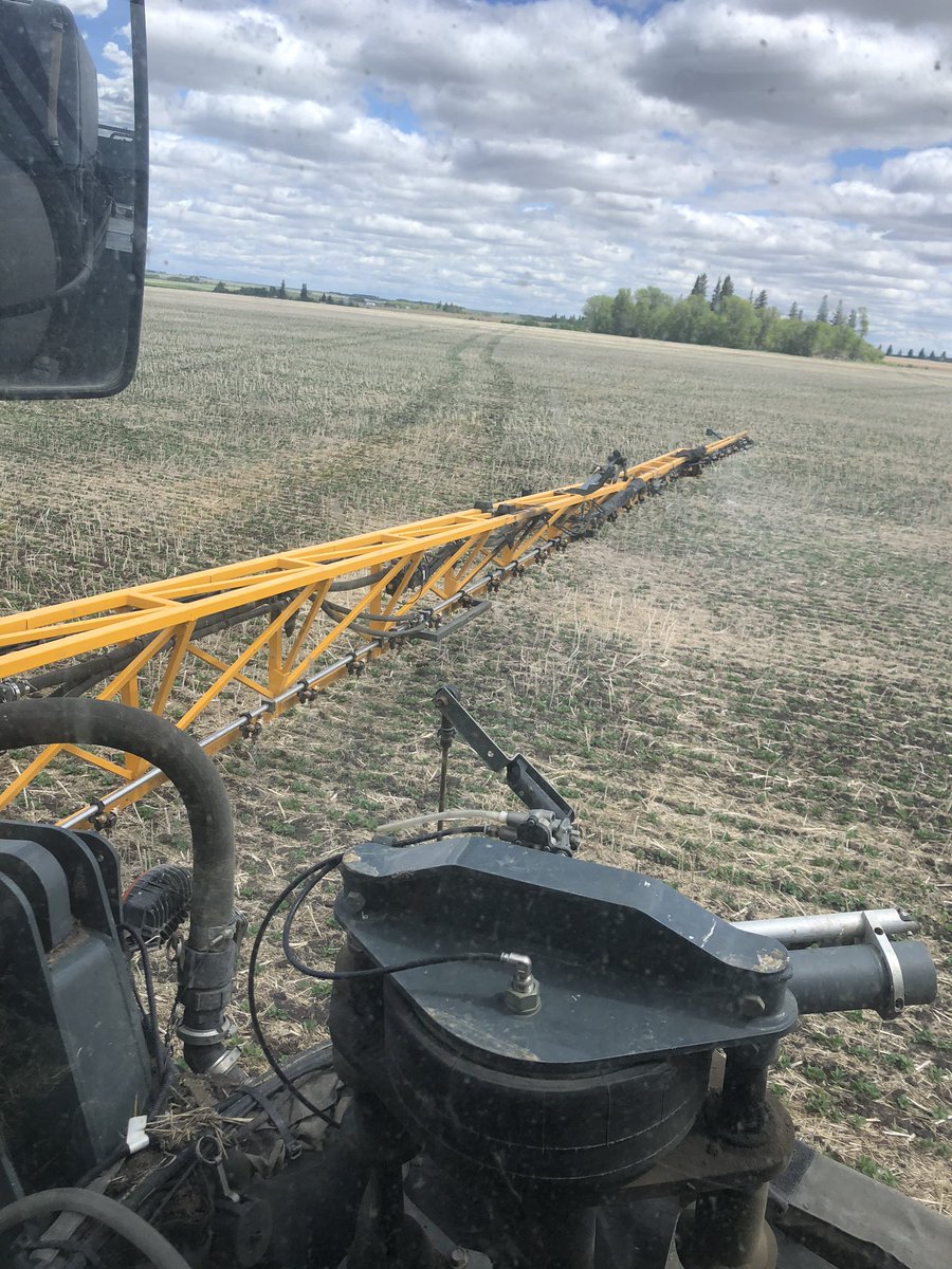 #plant20 finished 3 days ago so I guess the first pass of #spray20 begins today.