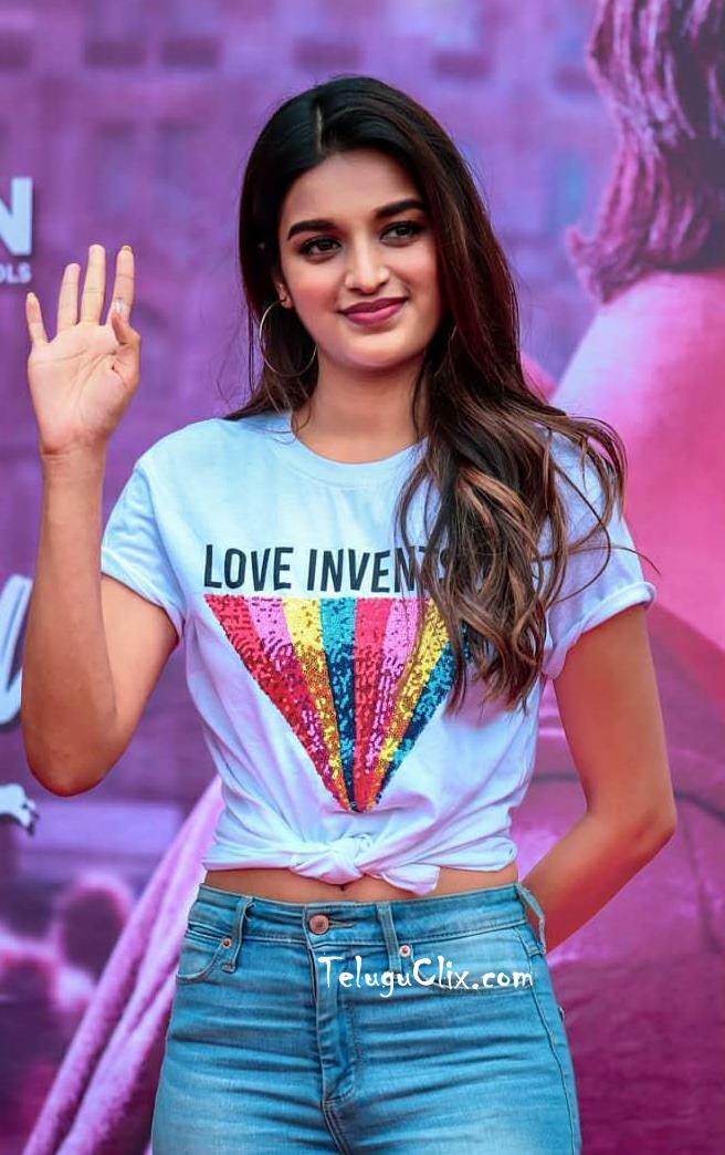 #NidhhiAgerwal Nidhhi Agerwal IMAGES, GIF, ANIMATED GIF, WALLPAPER, STICKER FOR WHATSAPP & FACEBOOK