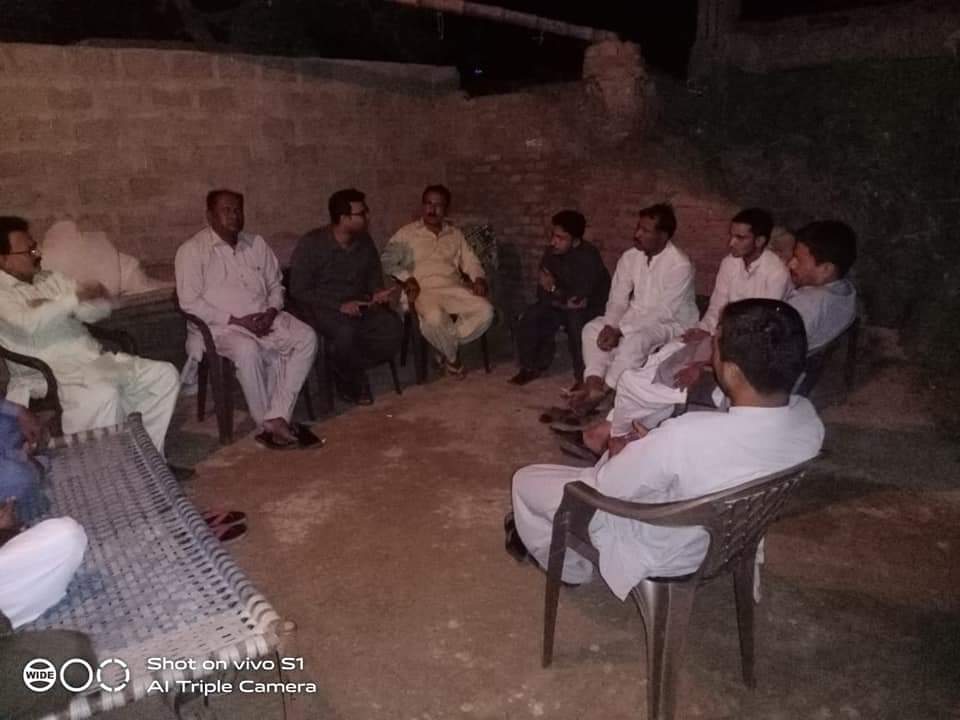 Strugglepk's tweet photo. Gathering in Mirpur Bathoro, District Sujawal on Convid-19 and Crisis of Capitalism by PTUDC.
#Covid_19 #Capitalism #Workersemergency https://t.co/TDTElsYyh9