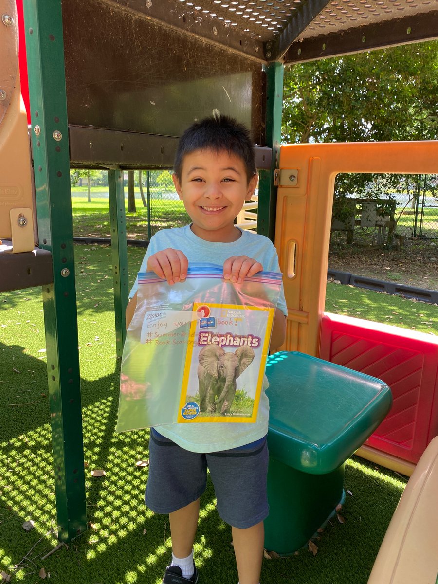 Today’s scavenger hunt was so fun for my guy. Thank you  @MsShirey_SWE for keeping the kids engaged in reading over the summer!

#SummerReadingChallenge2020 #BookScavengerHunt