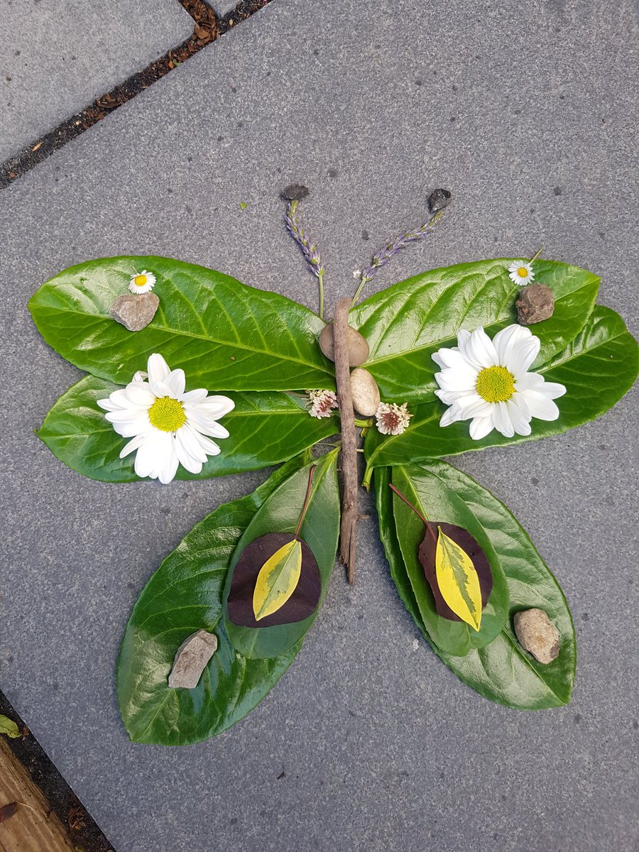 MissBolt_1's tweet photo. Lyla's butterfly.   @LliswerryPrim https://t.co/udNfIwbv7q