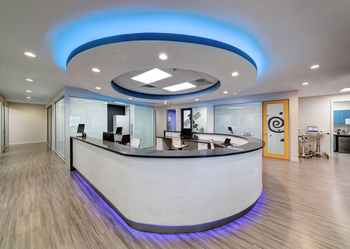 APEXDB's tweet image. Friday Project Highlight!
@UrgentKids was planned and built with a Space/NASA theme including quotes and interactive learning experiences throughout!
#apex #apexdesignbuild #designbuild #healthcare #interiors #urgentcaredesign #urgentcarearchitecture #urgentcareconstruction