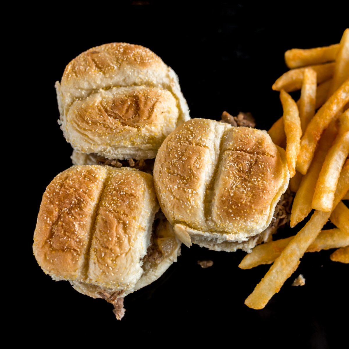 KingofPhillyMS's tweet photo. Good food is the foundation of happiness. What dish makes your heart smile? https://t.co/dkEjR04EDm