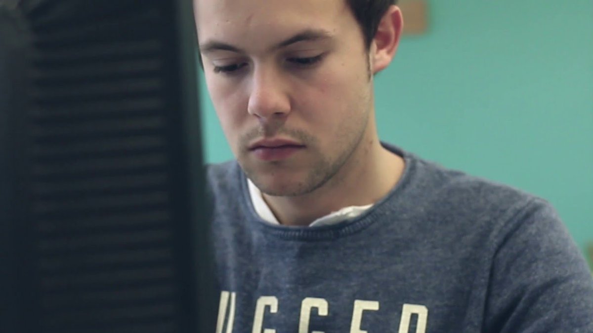 Lan-irteera handia duen goi mailako zikloa da Nazioarteko Merkataritza eta bere metodologia, oso praktikoa. Patxi Breyk kontatzen digu bere esperientzia eta zergatik aukeratu zuen Nazioarteko Merkataritza zikloa Cebancen.
youtu.be/yJsVWmsXdM8
#heziketazikloak