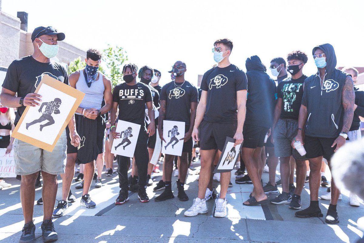 CUBuffsFootball's tweet photo. Shoulder To Shoulder ✊🏿✊🏾✊🏽✊🏼✊🏻

#CUnited https://t.co/TRLvVeKkwR