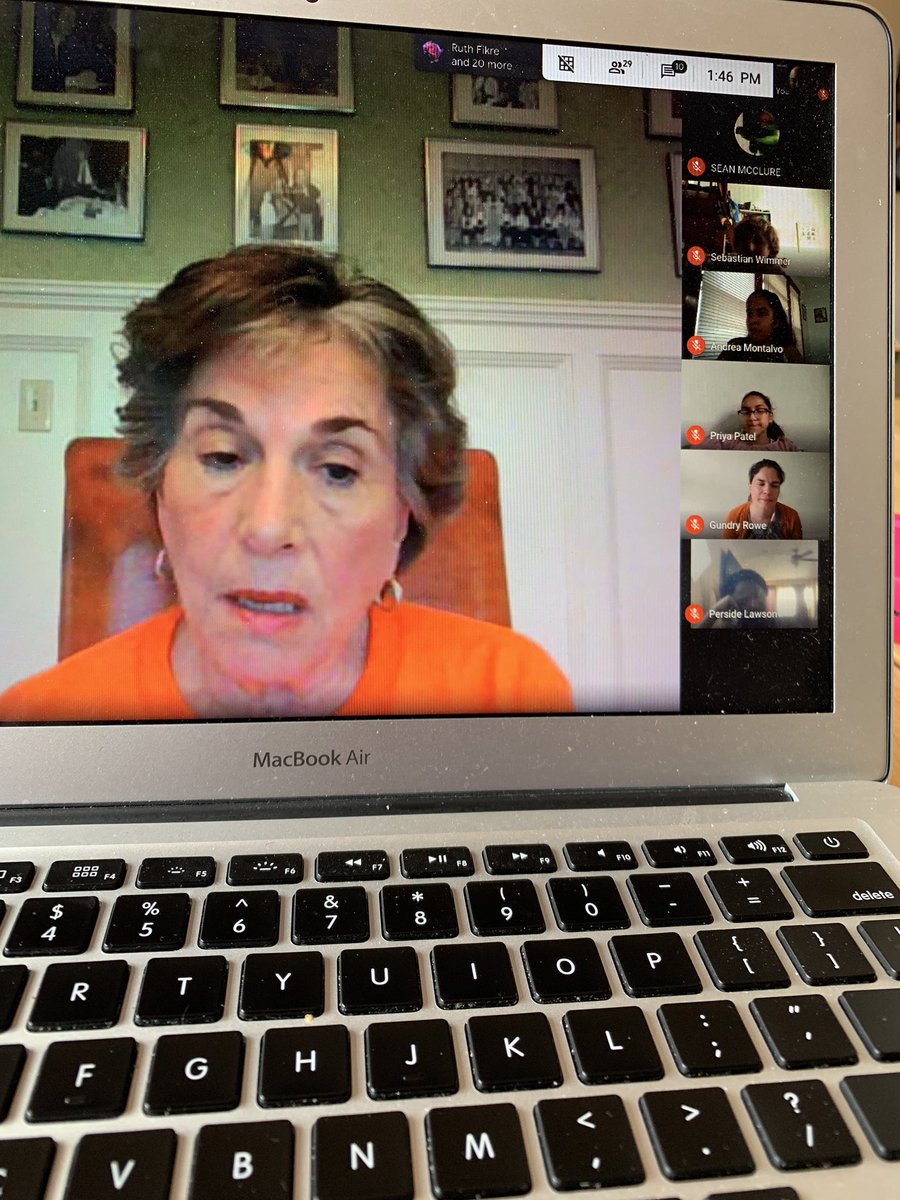 MFeinberg5384's tweet photo. Sending a big thank you to Congresswoman @janschakowsky for joining my class today to discuss all things #census2020 and inspire my 6th graders to be participants in civic life. @chris_olsen1 @CPSCivicLife
#disneylearns #stayengagedcps #chicagopublicschools #studentsinaction https://t.co/uruETvgon9