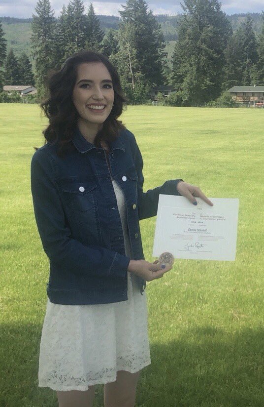 barrsec's tweet photo. Congratulations to this 2019 grad! Our Governor General Award recipient. #cougarpride #creativeawarddelivery https://t.co/D3gIZ9OD3S