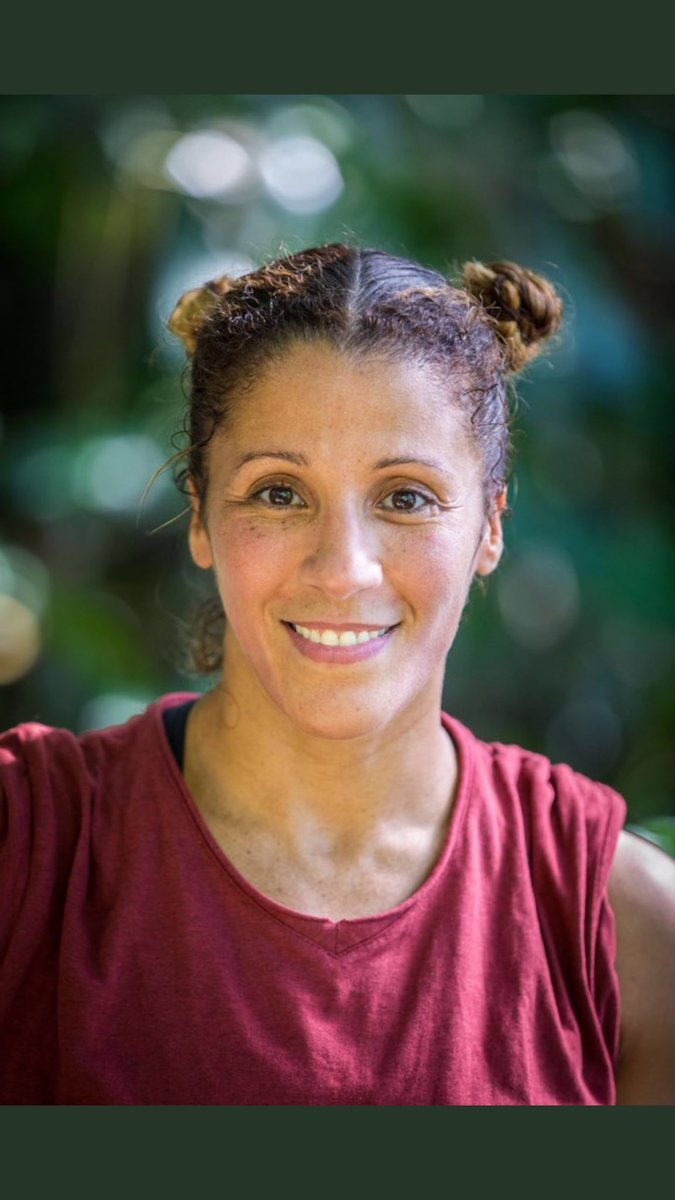 LaZnxance's tweet photo. Le poignard que t'as trouvé GRACE a Claude t'étais pas obligée de lui mettre dans le dos Naoil.. 😕😐 #KohLanta2020 #KohLanta https://t.co/ik1My8xDEr