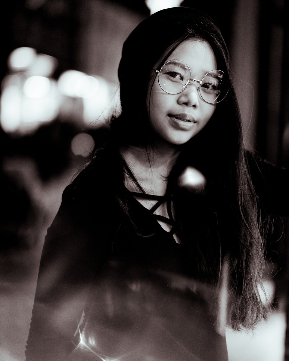So focused I made my own aperture
•
•
•
•
•
#girl #smile #photography #girls #hairstyle #woman #face #haircut #smiles #glasses #girly #monochrome #girlfriend #portraitphotography #girlboss #girlpower #happygirl #daddysgirl #portraits #portraitpage #portraitmood https://t.co/vMpRaSksdz