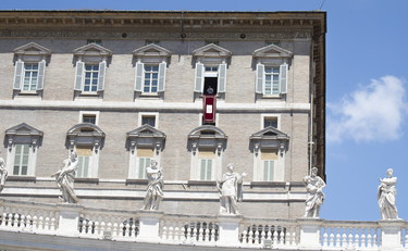 tempoweb's tweet image. Vaticano, arrestato il broker Gianluigi Torzi: al centro dello scandalo il palazzo di Londra #vaticano #broker #torzi #londra #chelsea #scandalo  iltempo.it/attualita/2020…