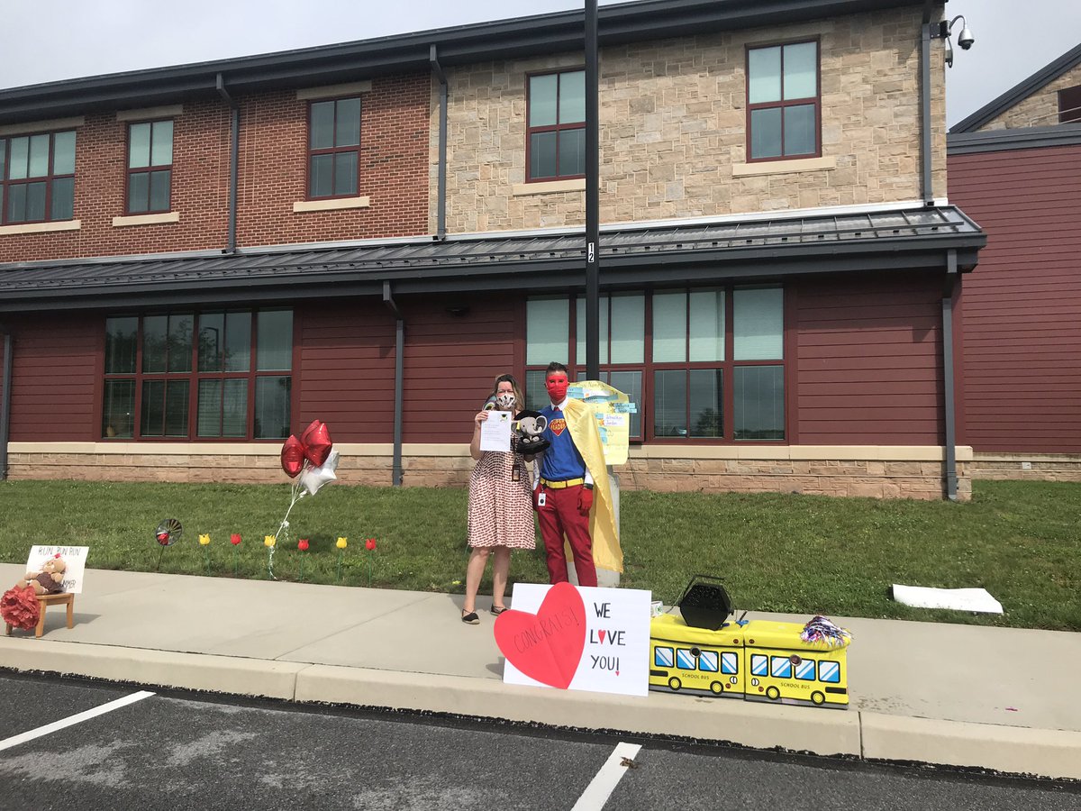 LaFounta1's tweet photo. East Vincent Kindergarten Parade https://t.co/CVqFm0fU1E