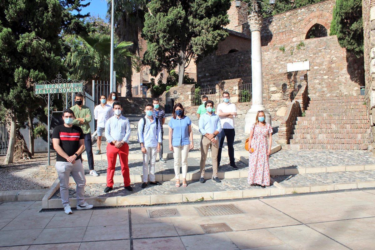 JcsAndalucia's tweet image. Hoy Jcs Málaga ha visitado la Alcazaba de Málaga con la Concejal de Cultura  Noelia Losada.
Desde Jóvenes apostamos por la cultura visitando la Alcazaba aprovechando la oferta que ha hecho la capital de la provincia al abrir gratis museos y  monumentos.