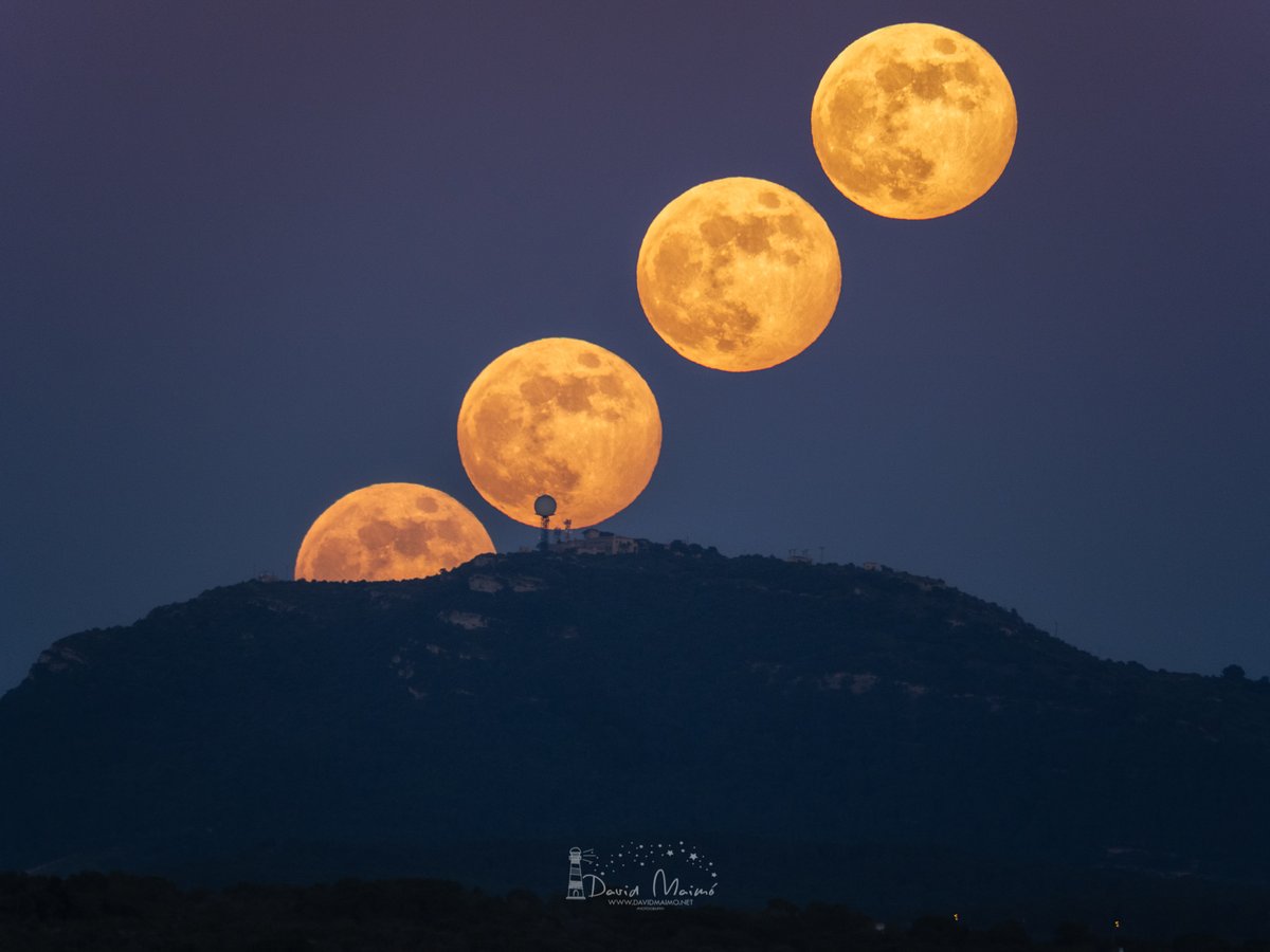 Fantástica salida de luna hoy en el Puig de Randa, Mallorca. La luna con una pequeña zona en penumbra por el eclipse.
#cielosESA <a href="/TempsIB3/">El temps IB3</a> <a href="/tiempobrasero/">Tutiempo</a> <a href="/VanguardPhotoES/">Vanguard España</a> <a href="/esolympus/">OM Digital Solutions</a> <a href="/planit_photo/">PlanIt Photo</a>