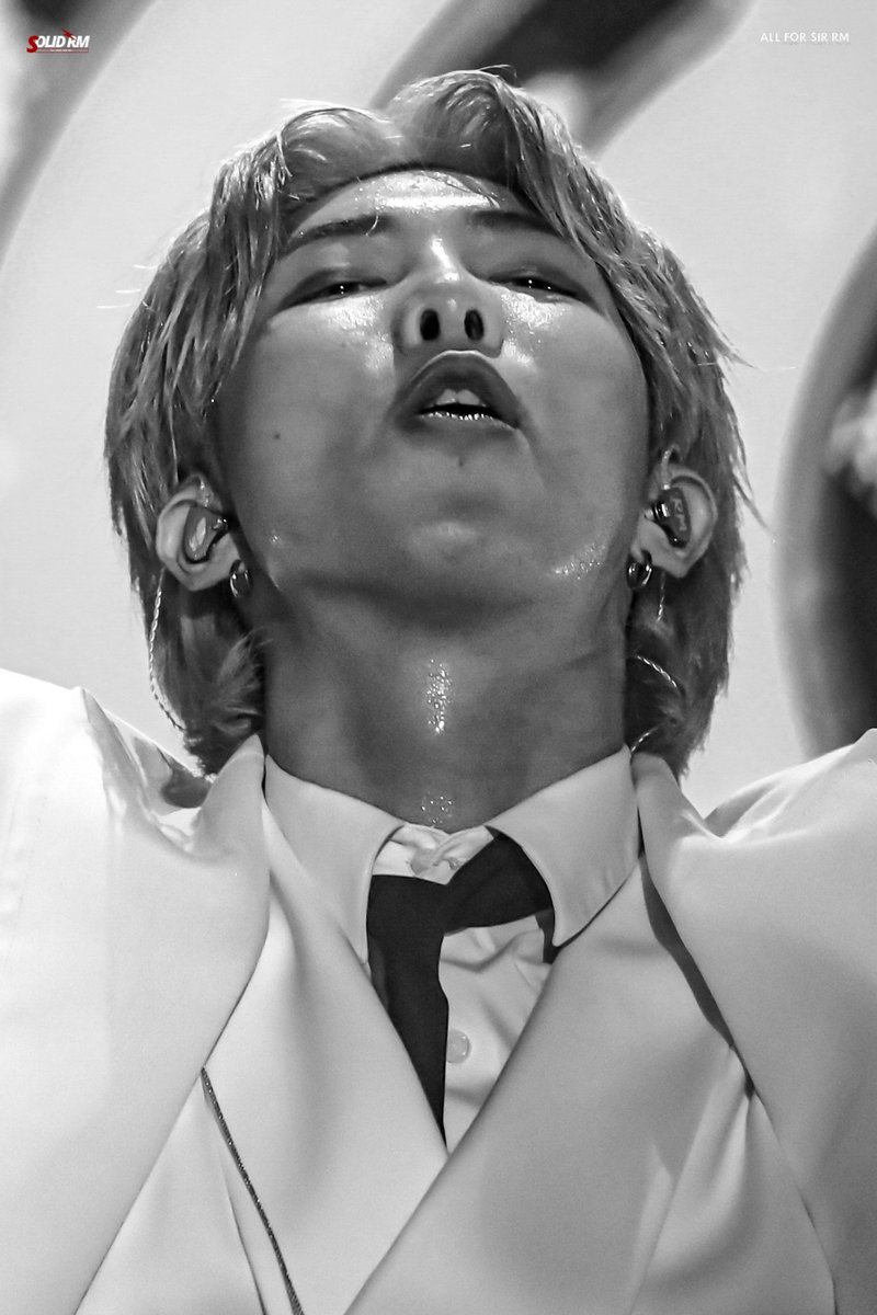 kimnamjoonpics's tweet photo. goodnight https://t.co/loUzVYHHe7