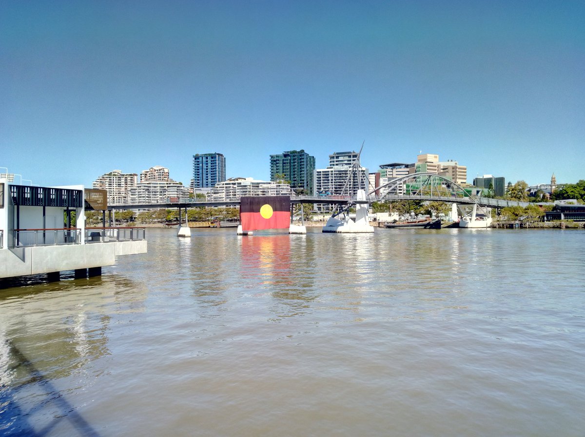TrubbellAtMill's tweet photo. #Brisbane #blacklivesmatteraustralia
#BlackLivesMatter
#Alwayswasalwayswillbe
#GoodwillBridge https://t.co/zYUFpavzD1
