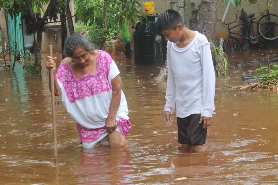 LaRevistaP's tweet photo. #TormentaTropical #Cristobal y su paso por #Tiholop, comisaría de #Yaxcabá https://t.co/OULmwkNBCm