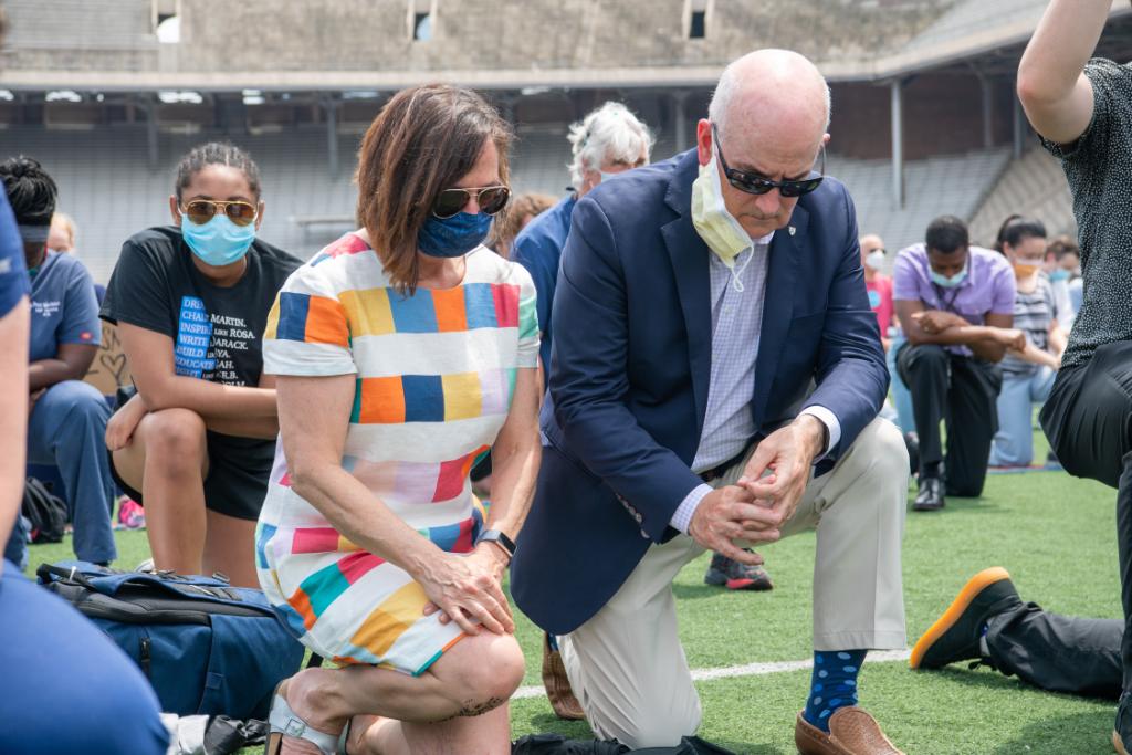 Penn Medicine (@pennmedicine) on Twitter photo Today at 1pm, Penn Medicine & <a href="/ChildrensPhila/">Children's Hospital</a> knelt for 8 mins & 46 secs of silence. We joined together in remembrance of all those who have been victims of racism & in commitment to eliminating injustices & inequality. #whitecoatsforblacklives #PennTogether #PowerofPenn Today at 1pm, Penn Medicine & <a href="/ChildrensPhila/">Children's Hospital</a> knelt for 8 mins & 46 secs of silence. We joined together in remembrance of all those who have been victims of racism & in commitment to eliminating injustices & inequality. #whitecoatsforblacklives #PennTogether #PowerofPenn