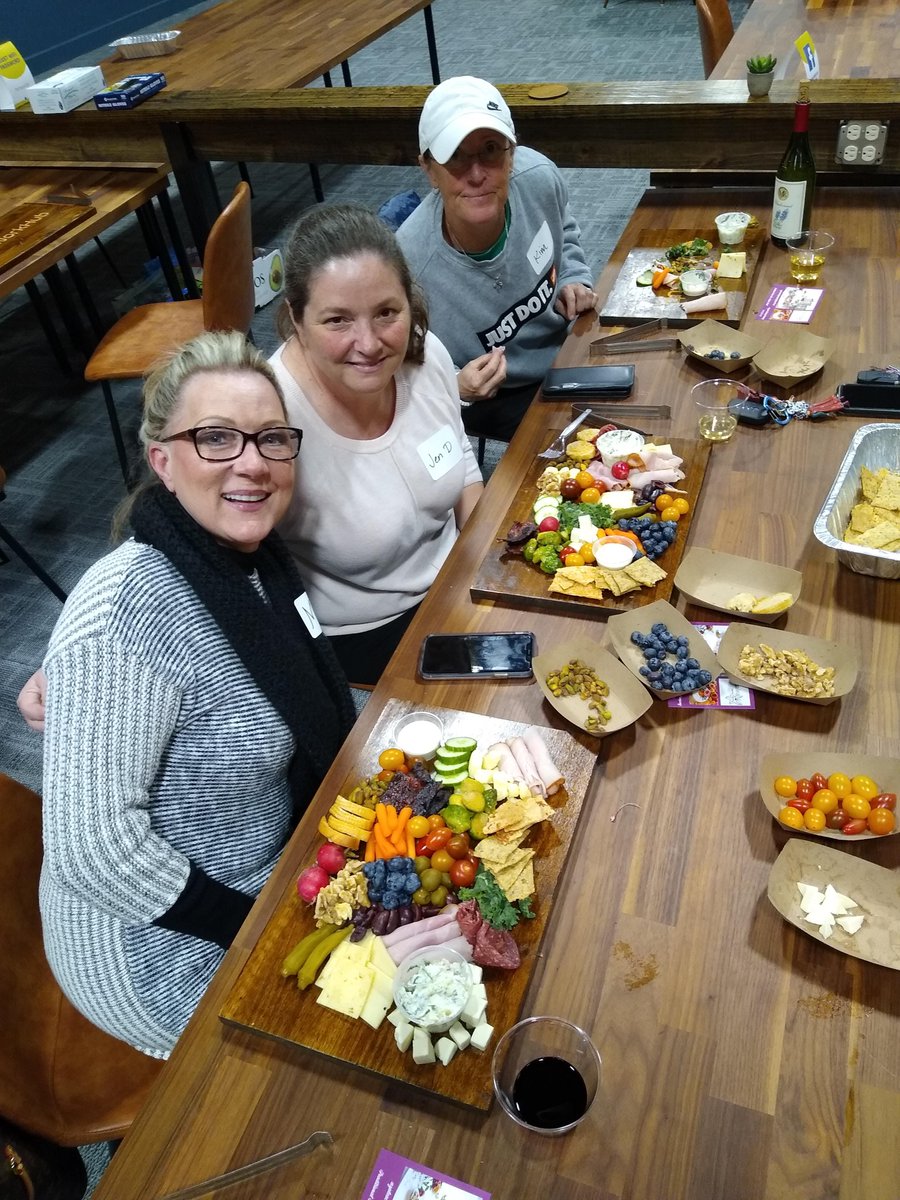 MoodyFamilyWine's tweet image. Join the charcuterie trend! We are partnering with @WorkHub & @azaleacatering
Groups will be "social distanced" from other groups. 5:30--7PM
Reserve your seat by calling Work Hub 903-730-6158
Thx for supporting local businesses, especially during this time!
#celebratelife
