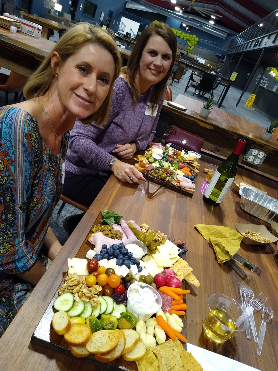 MoodyFamilyWine's tweet image. Join the charcuterie trend! We are partnering with @WorkHub & @azaleacatering
Groups will be "social distanced" from other groups. 5:30--7PM
Reserve your seat by calling Work Hub 903-730-6158
Thx for supporting local businesses, especially during this time!
#celebratelife