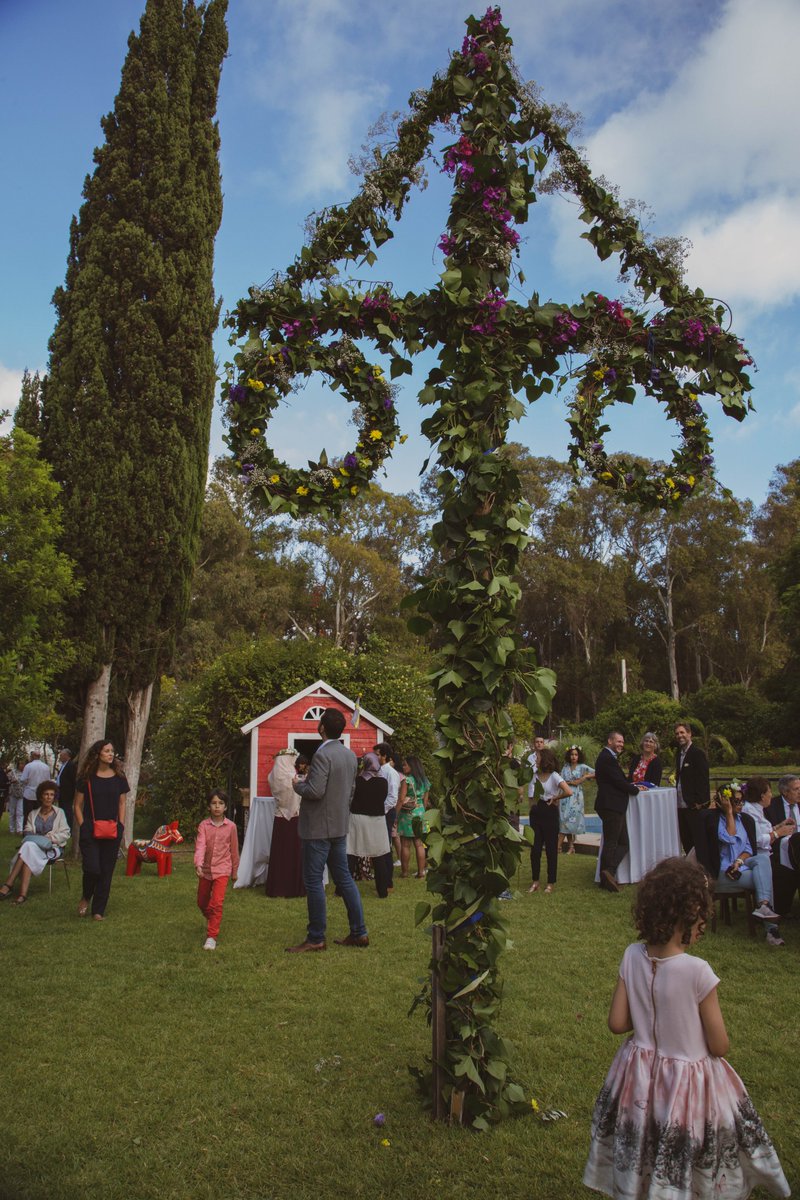 Pour célébrer notre fête national nous aurions voulu inviter nos amis marocain, comme l'année passée, dans le jardin, pour marquer tout ce que nous faisons ensemble. En attendant le moment ou nous pouvons de nouveau se reunir nous vous invitons demain a une célébration virtuelle!