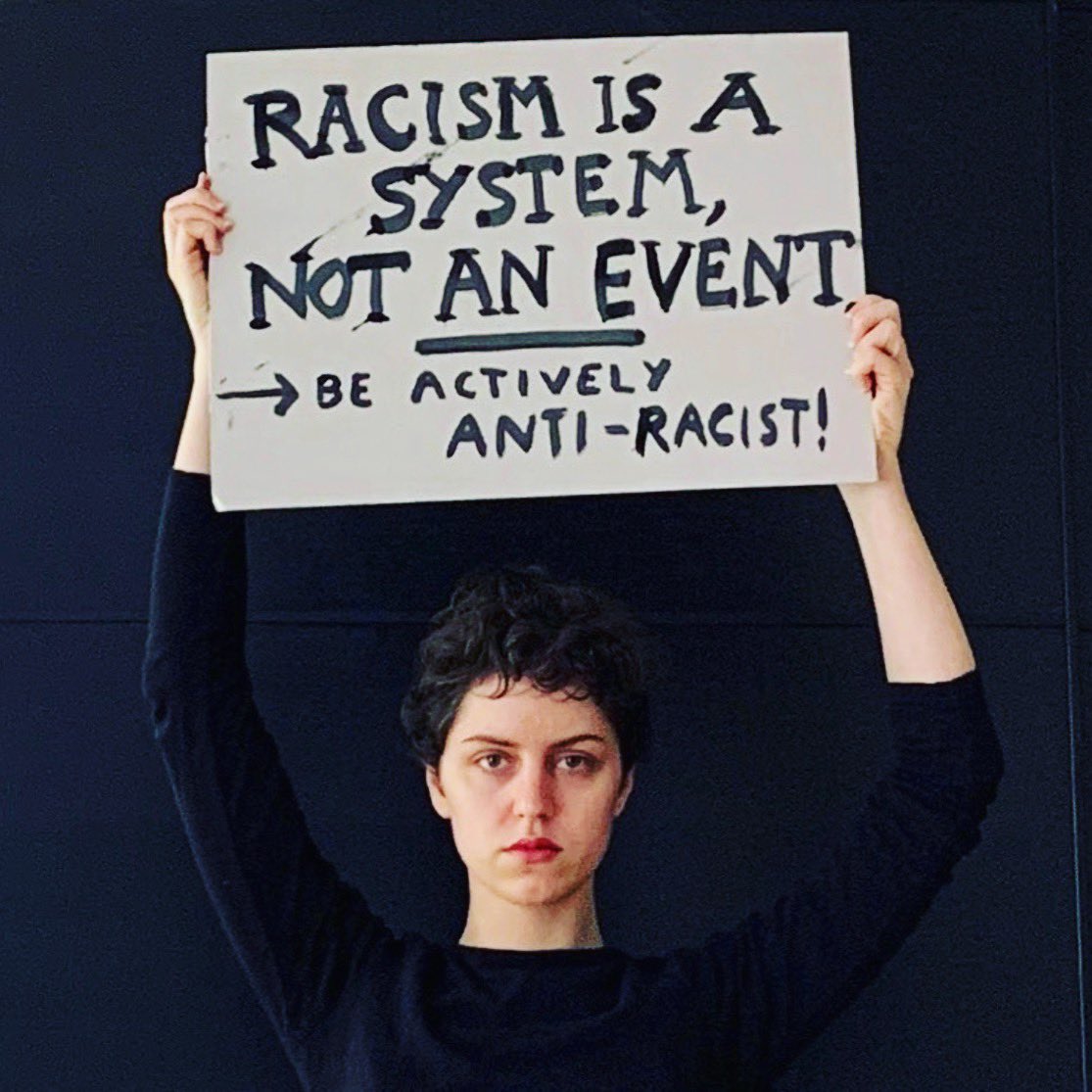 DistancedR's tweet image. @DistancedResistance
@DistancedR                     @julipoto
#distancedresistance
#georgefloyd
#racialjustice
#TakeAKnee
#BlackLivesMatter
#saytheirnames
#socialdistancing
#protests2020