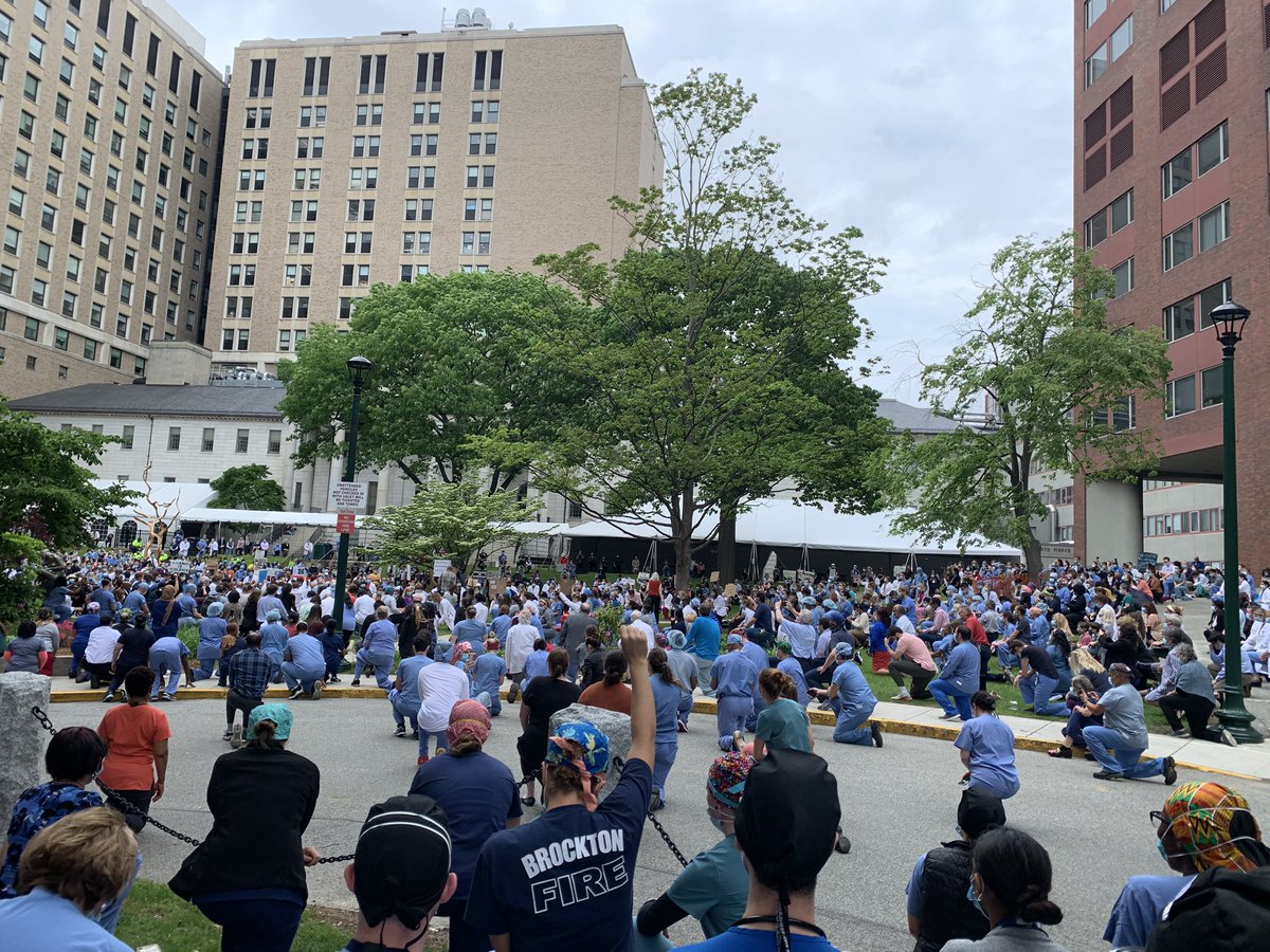 #whitecoatforblacklives #MGH <a href="/EMRES_MGHBWH/">HAEMR</a> #BostonStrong #MGHtakesaknee