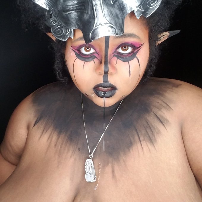 #NewProfilePic https://t.co/hf42qWhQBz<a href="/tag/newprofilepic"class="tags">#NewProfilePic</a>