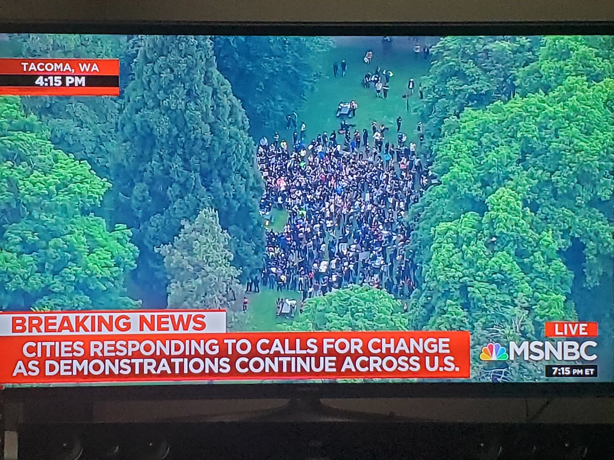 #Tacomaprotest making national television on @MSNBC #GoergeFloyd #mannyellis #wrightpark