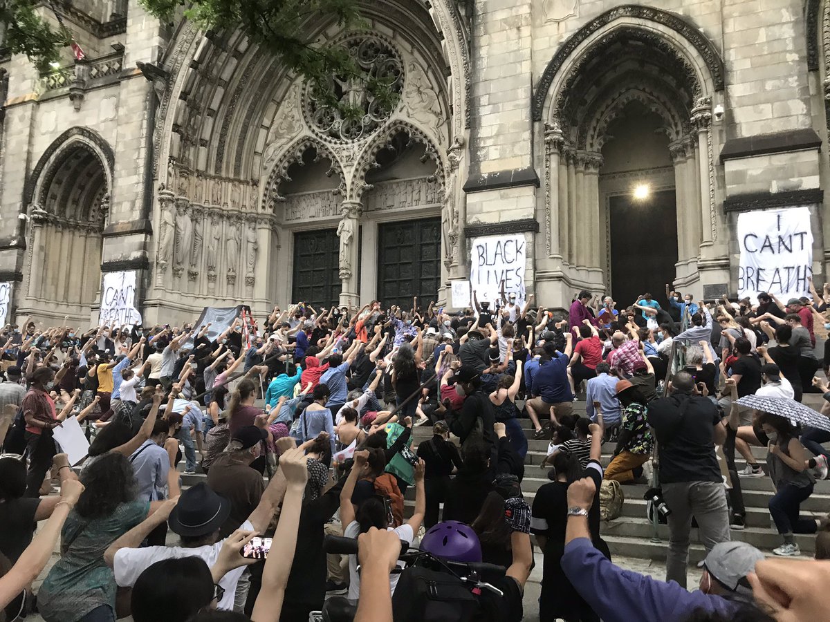 StJohnDivineNYC's tweet photo. Prostest is also prayer 🙏 #blacklivesmatter #saytheirnames https://t.co/djB8er8A0N