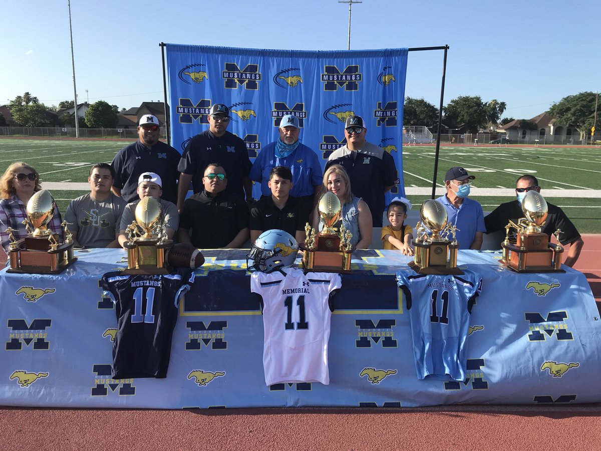 McAllenISD's tweet photo. Congrats to Mustang QB Joseph Lara who signed today to play football at Southwestern University! He’s the 5th Mustang QB under Coach Bill Littleton to earn an opportunity to play at the next level! ⁦@Pride_Mustangs⁩ ⁦@KRGVSports⁩ ⁦@CBS4Sports⁩ https://t.co/8NSlpp6qZR