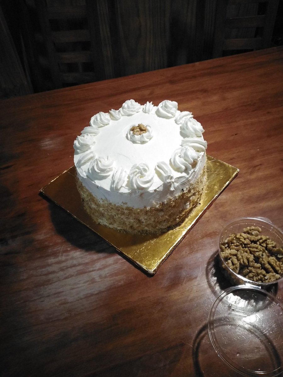 Mariontiaton's tweet photo. Torta de Manjar Nuez lista 💪🤗
#soyseca 😎❤️ https://t.co/eNz2FYiQrt