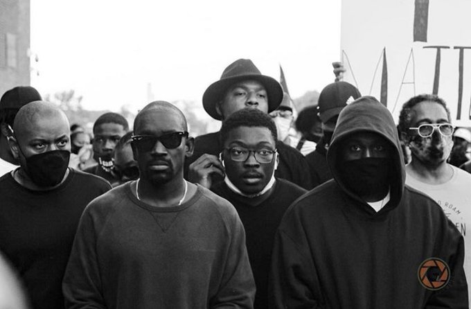 View image on Twitter