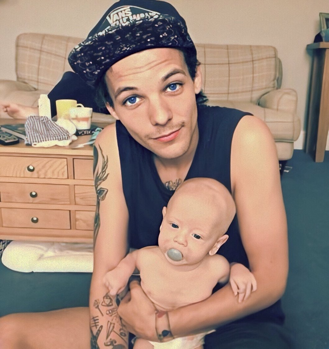 LouisTArgentina's tweet photo. LOUIS Y ERNEST, NO DOY MÁS DE LA TERNURA😍😍 https://t.co/r2jGyPh93h