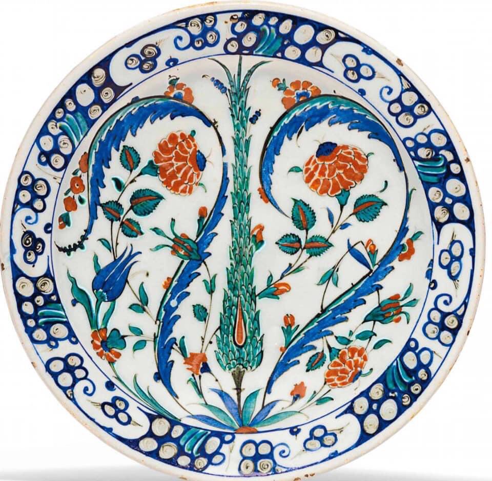 Sanat bir ifadedir; her devir, her medeniyet başka türlü duyar ve pek tabii olarak başka türlü ifade eder.

*Sabahattin Ali