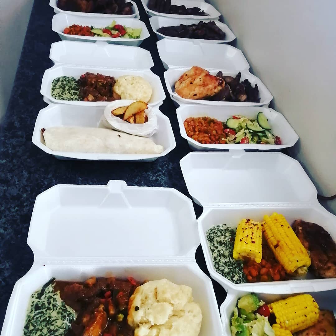 Ntlacya's tweet image. #DJSBU we are #KungFuKitchen and we serve good food on a order-delivery basis around #CapeTown Monday to Friday 🥋👩‍🍳👨🏾‍🍳