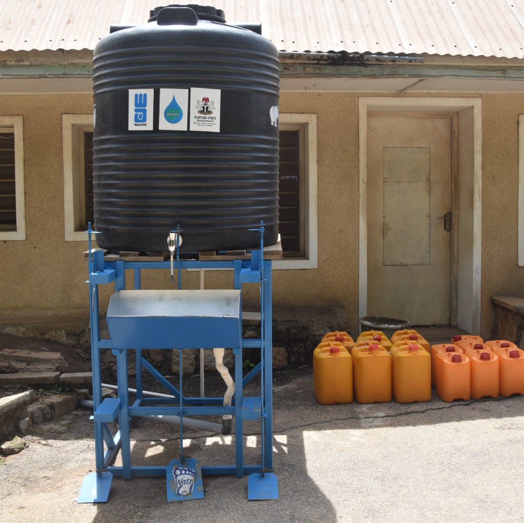 NewsanPlateau's tweet photo. One of the ways @NewsanPlateau is taking action on the Covid19 response is by producing and donating 10 contactless Handwashing facilities to the Plateau State government, funded by @WaterAidNigeria, and installed at 10 identified public locations in Jos.
#Handwashing 
#WASH4ALL https://t.co/698f3H2DHS