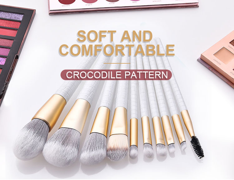 bealuxur's tweet photo. 2020 New Crocodile pattern cosmetics brush set with matte fiber.Would you like it?Matte texture, soft and comfortable hair, give you a different makeup experience, beyond your imagination~~~Loved it.#http://www.us764.com/product-detail/2020-New-Crocodile-pattern https://t.co/6PyYg1M7UA