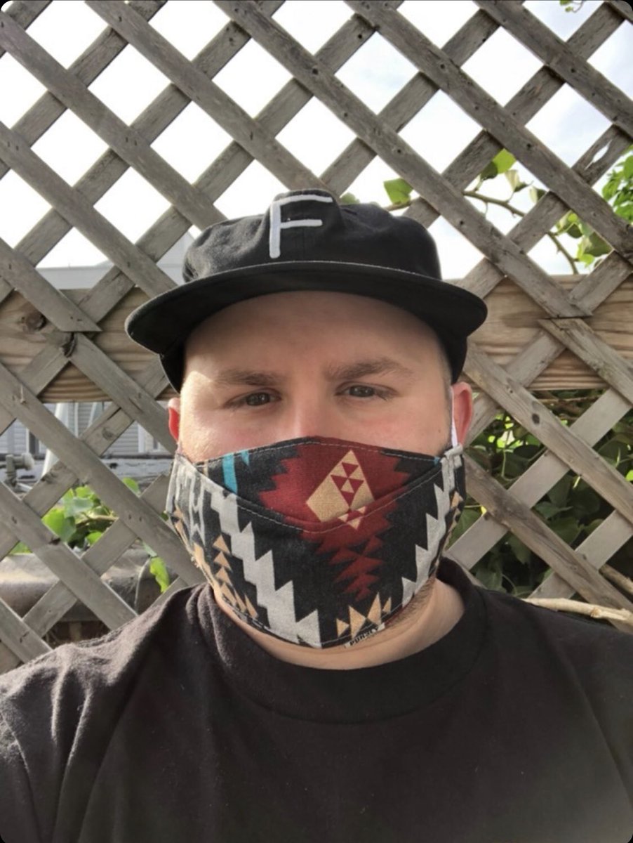 pur3lyroot3d's tweet photo. @HuffPost We are also a Black Owned business making affordable quality masks! https://t.co/9yvVU0pVU9 https://t.co/ZPZbvd5GeG
