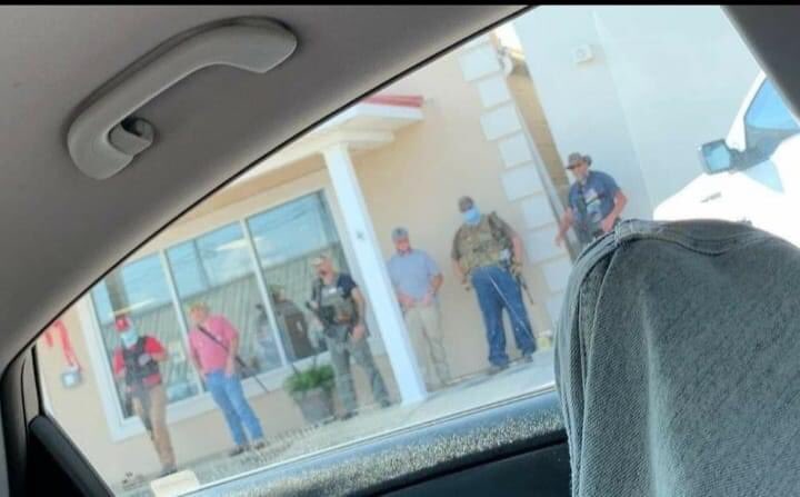 BagFlipperPoe's tweet photo. This is what is allowed at a peaceful protest in Butler Al . This cannot be allowed. This is terroist activity !!! https://t.co/KKeIQZFISB