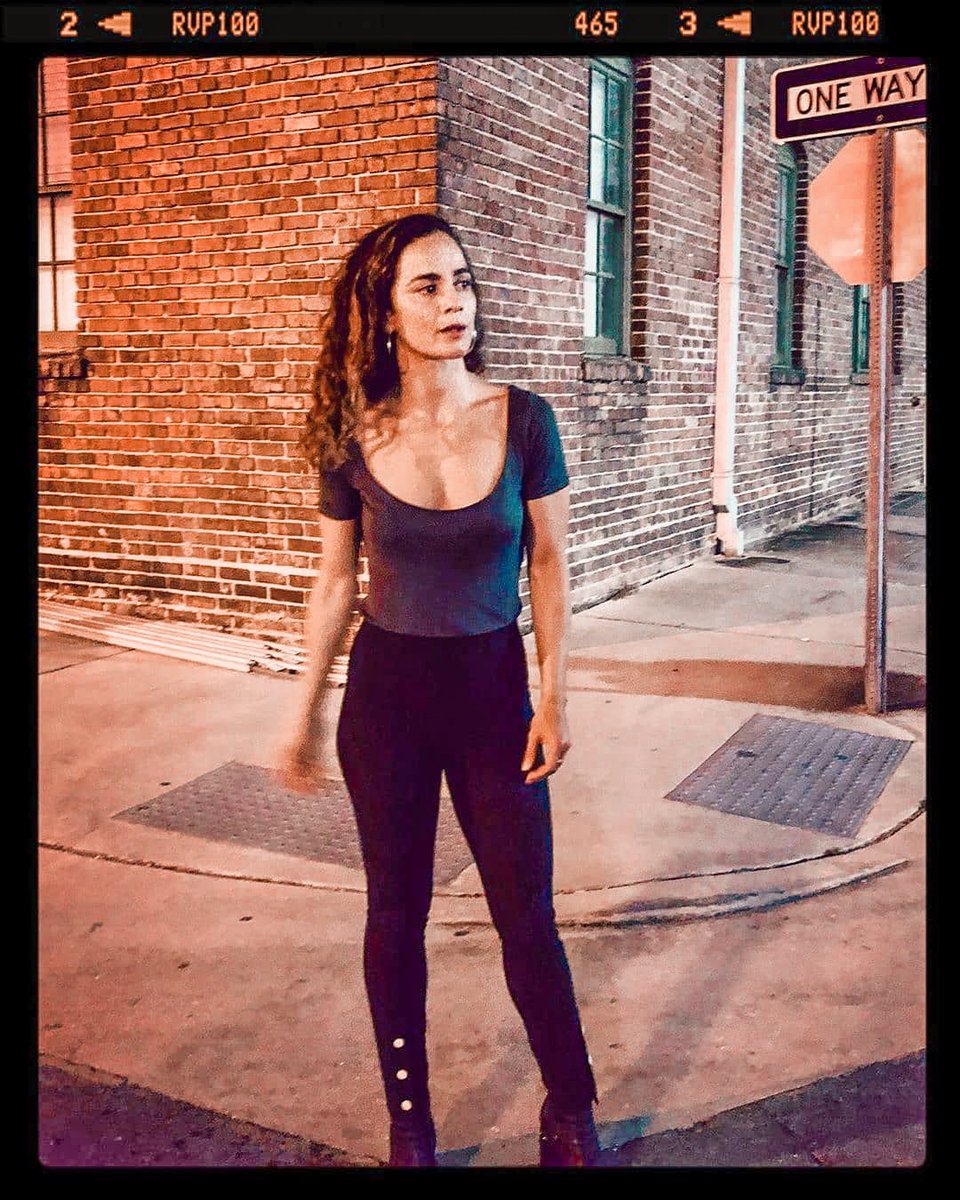 SeasonUpdates1's tweet photo. Queen of the South season 5 release date, cast, trailer, plot: When is the new series out?
#QueenOfTheSouth  #Netflix #Alice @AlicebragaGifs 
https://t.co/hsQTaxKL0T https://t.co/UB2eRc9yhL