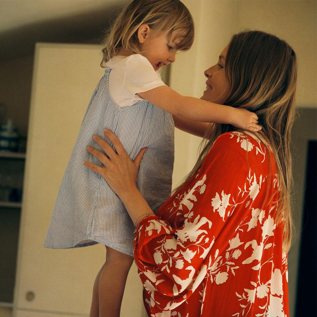 hmmalaysia's tweet photo. What to do at home when you’re pregnant and busy entertaining a two-year-old: Read, cuddle & have adventures in the garden! #AtHomeWithHM #HMMagazine #HMMalaysia https://t.co/wGXqeZAFqs
