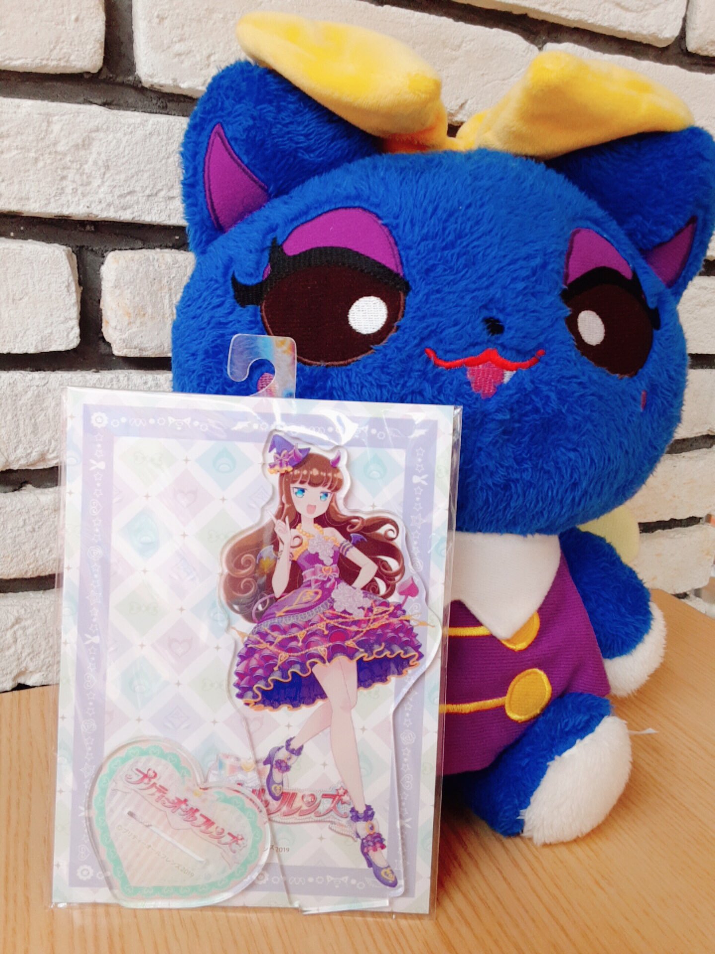 プリズムストーンカフェ原宿店 12 13までプリティーシリーズ10周年 Muteking カフェ兄ぃ 本日は悪魔の日 そしてあろまさんのお誕生日ですね ネコさんとお祝いです プリズムストーンカフェでは プリティーオールフレンズ 19のあろまさんのビッグ