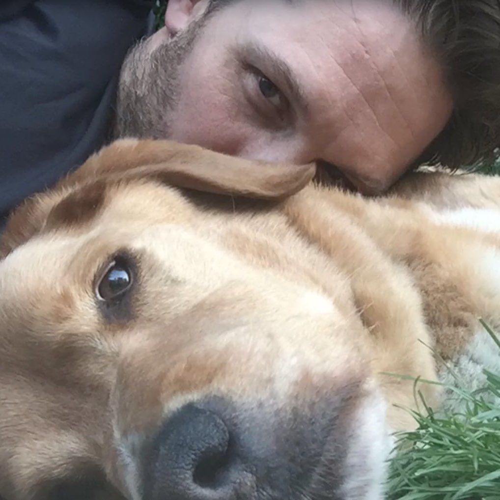 TomHardyDaily's tweet photo. Tommy x Woody appreciation post 🐶❤️ https://t.co/7Cb91Lkyx6