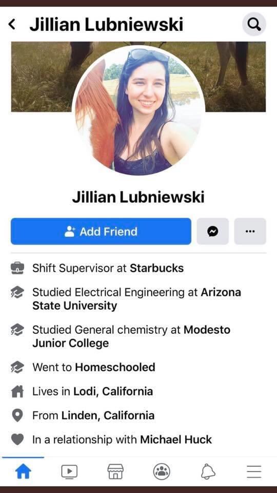 GetIt2getherWDW's tweet image. @Starbucks do you support this? You pay for her college and everything. #BlackLivesMatter #Stopsupportinghate ##starbucks